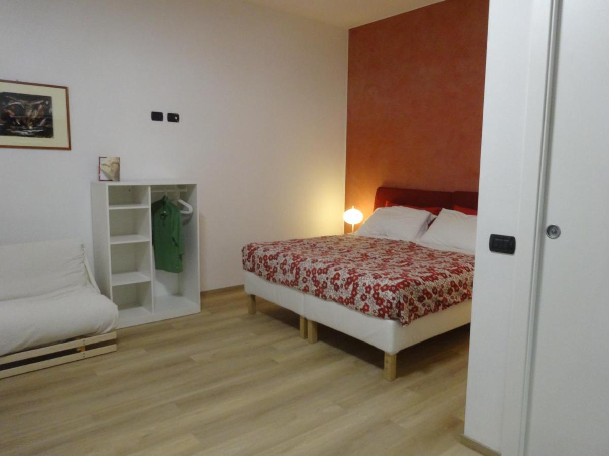 Notte Di Note - Home Hospitality Busto Arsizio Exteriör bild