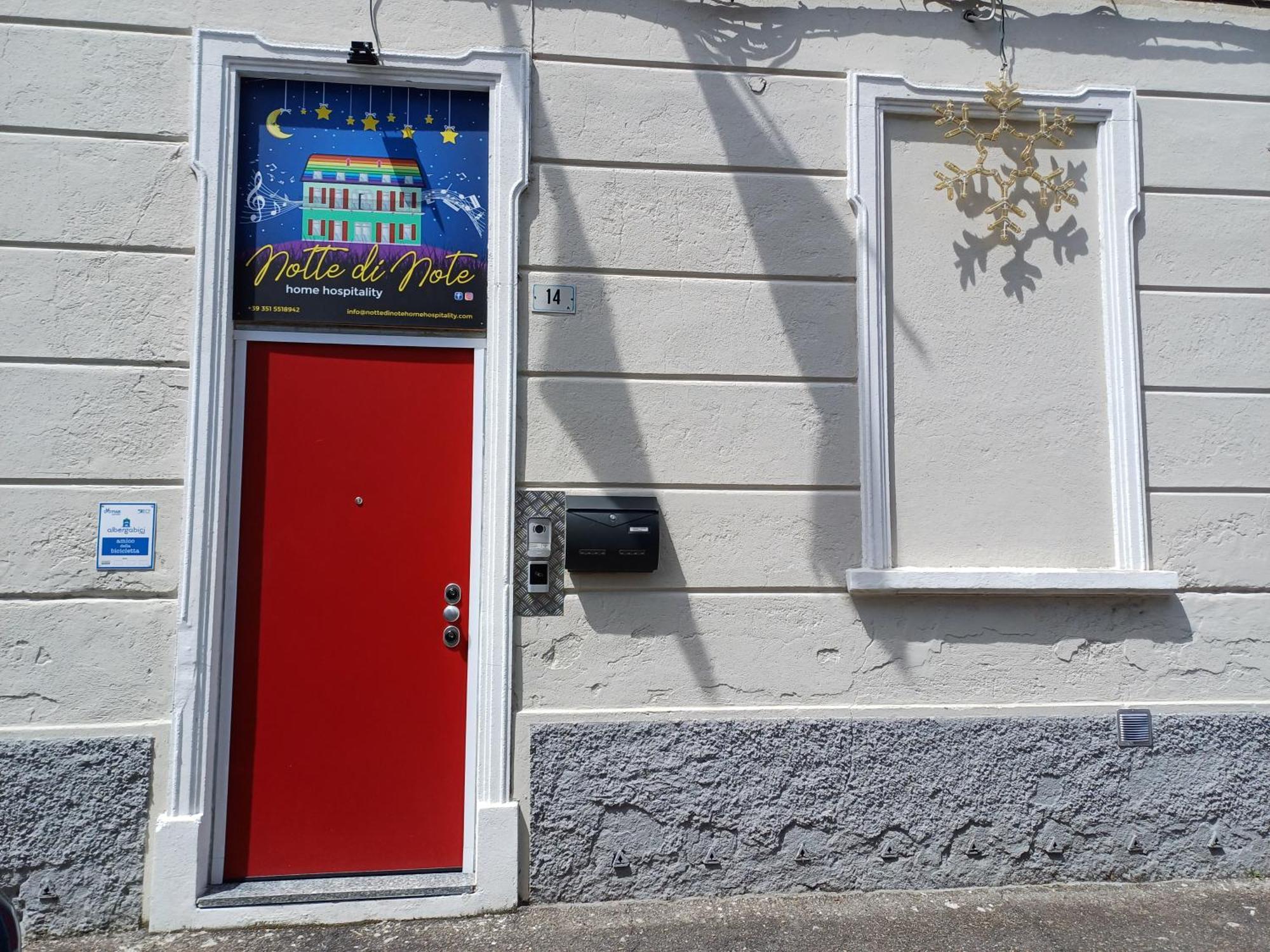 Notte Di Note - Home Hospitality Busto Arsizio Exteriör bild